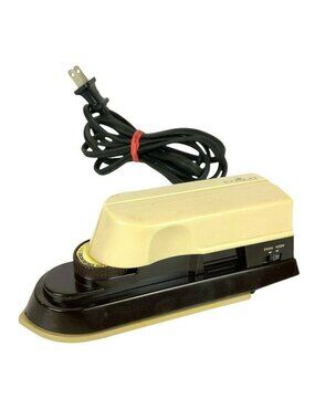 Polo By Hartman Vintage Travel Iron for Clothing TI-1 120V/240V 1980s